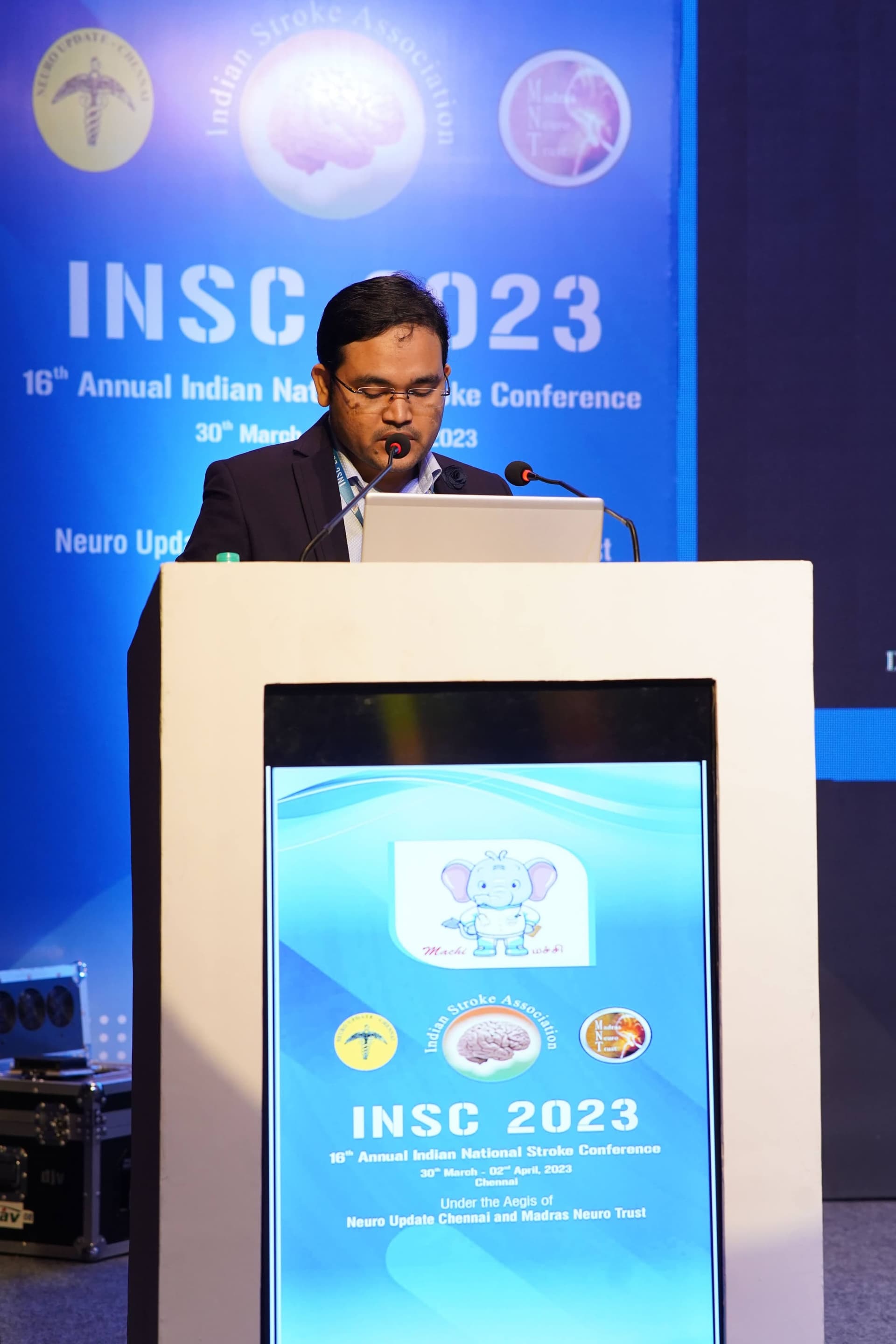 Gallery Image - Dr Yuvraj Lahre speaking at Indian National Stroke Conference 2023